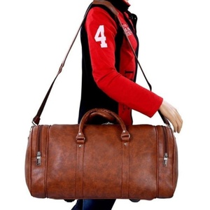 Bolsa de Viaje Premium Marrón con Asas Dobles, Correa de Hombro Ajustable, Correa de Bandolera Desmontable y Bolsillos Laterales Utilitarios - Product Image 3