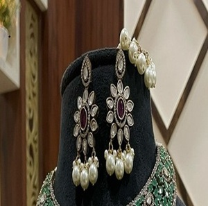 Éblouissantes Éclats Élégants : Parure de Mariée Ethnique en Laiton Plaqué Or avec Zircon Scintillant pour Femme – Idéale pour Fiançailles et Anniversaire - Product Image 2
