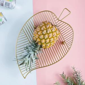 Cesta de frutas de alta calidad que apoya un estilo de vida activo y consciente de la salud, bellamente elaborada por BRUSHSTROKE BLISS - Product Image 1