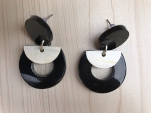 ZONE HANDICRAFTS - Pendientes Artesanales de Cuerno de Búfalo Rústico, Forma Natural, Joyería Moderna para Mujer, Regalo de Navidad, Boda, Hogar, Uttar Pradesh - Product Image 3