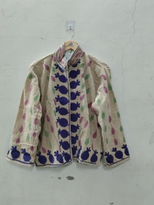 Chaqueta de Mujer con Cuello Mandarín, Manga Larga, Bordado a Mano con Diseño de Granadas, 100% Algodón, Estilo Primavera - Product Image 5