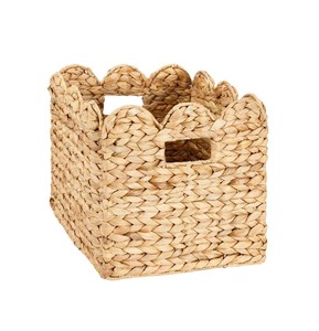 Delicate Water Hyacinth Storage Basket Scalloped Edge Organizer Basket Decorative Storage <b>Bin</b> Perfect For Shelf Home Decor - Product Image 4