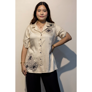 เสื้อเชิ้ตผู้หญิงสีเบจ ผ้าฝ้ายกิซ่า พรีเมียม สวยหรู สวมใส่สบาย เหมาะสำหรับทุกวัน จากผู้ผลิต - Product Image 4