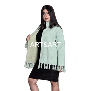 Veste d'hiver courte unisexe en tissu 100% coton tnt, broderie à la main Suzani, bords bruts, matelassée, vente en gros pour femmes - Product Image 5