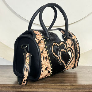 Bolsa de Viaje Grande de Cuero Vacuno Auténtico Hecha a Mano con Diseño de Corazón, Bolso de Mano Vintage con Estampado Floral, Bolsa Perfecta - Product Image 3