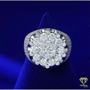 Anillo de lujo para hombre de plata 925 con diamante cultivado en laboratorio y diseño de múltiples piedras redondas para minoristas de joyería. - Product Image 2