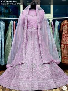 Nuevo Vestido de Fiesta de Diseñador con Bordado Pesado y Trabajo de Espejos, con Dupatta, Hermoso Vestido Étnico Indio para Boda - Product Image 3