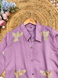 Fournisseur de paires Kurti-Plazzo droites et asymétriques en soie romaine de qualité supérieure avec broderie au fil et motifs d'oiseaux, de Surat - Product Image 4