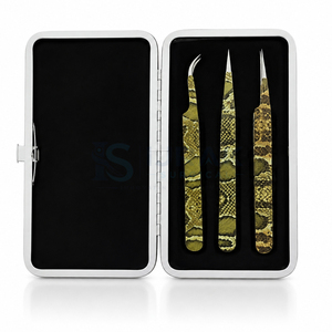Juego de Pinzas para Pestañas Ijrak Quirúrgicas de 3 Piezas, Punta Lisa de Acero Inoxidable Marrón de 10 mm, Agarre Perfecto, Estuche Metálico con Patrón de Piel de Serpiente - Product Image 3