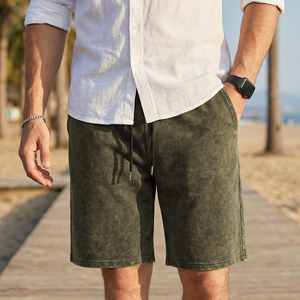 Shorts pour hommes en coton de haute qualité, taille et design personnalisés, délavés à l'acide, effet soleil, avec logo frontal personnalisé, écologiques et respirants - Product Image 4