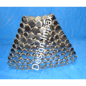 Nouveau vase à fleurs exceptionnel intérieur maison et bureau vase décoratif en métal et pot de fleur en article décoratif - Product Image 1