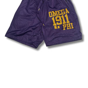 กางเกงขาสั้นผู้ชายแบบกำหนดเอง Omega Psi Phi ผ้าแคนวาสตาข่าย คุณภาพสูง สไตล์กรีก ผลิตจากโพลีเอสเตอร์ 100% กันลม ระบายอากาศได้ดี - Product Image 4