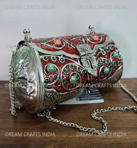 Metal Crafts Handbags Embossed Vintage Design Handmade Elegant Women Designer <b>Clutch</b> Bag With Detachable Chains <b>Clutch</b> Purse - Product Image 2