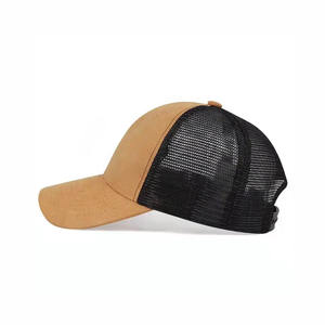 Gorra deportiva de 5 paneles con logo personalizado, perforaciones cortadas a láser, de poliéster, para golf y béisbol. - Product Image 2