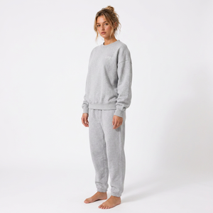 Conjunto de Sudadera y Pantalones Deportivos de Forro Polar Personalizados para Mujer, Ropa de Moda de Marca Privada, Fabricante y Proveedor de Ropa al por Mayor - Product Image 2
