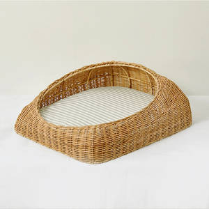 Cama para Mascotas de Mimbre con Borde Festoneado y Cojín Rosa, Hecha a Mano, Mueble Acogedor para Perros y Gatos, Decoración para el Hogar - Product Image 6