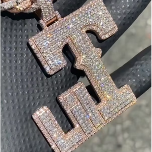 สร้อยคอจี้เพชรโมอิสซาไนต์ VVS คุณภาพสูง ชุบทอง 18K เงินแท้ 925 สไตล์ฮิปฮอป สลักชื่อสองอักษร HC เครื่องประดับแฟชั่นสำหรับผู้ชาย - Product Image 1