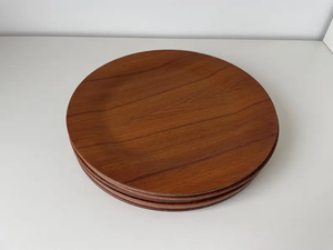 Juego de Platos de Madera de Nogal Tallados a Mano: Decoración de Cocina Estilo Rústico - Product Image 4