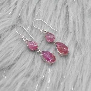 Boucles d'oreilles pendantes élégantes en argent sterling 925, plaquées argent, avec pierres précieuses rubis rouges, faites à la main pour femmes et jeunes filles, idéales pour les mariages et les fêtes. - Product Image 2