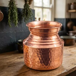Pot de stockage d'eau en cuivre martelé Ghagar Lota, récipient à eau traditionnel en cuivre pour la maison, la cuisine, la salle à manger, la Pooja et la décoration - Product Image 5