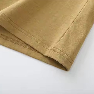 เสื้อยืดคอกลมแขนสั้นผู้ชายผ้าฝ้ายแท้ 100% สกรีนโลโก้ด้านหน้าสองสี แบบ OEM สั่งทำได้ ระบายอากาศ แห้งเร็ว เหมาะสำหรับออกกำลังกาย - Product Image 3