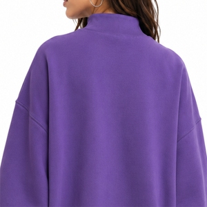 Sweat-shirt à col roulé pour femme, tissu doux et chaud de qualité supérieure, style streetwear, coupe ample, épaules tombantes, design personnalisé OEM - Product Image 5