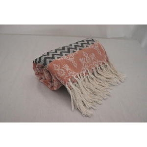 Nueva Colección Izzu International, Chal de Jacquard de Algodón para Mujer, Longitud Media, Diseño Floral de Alta Calidad, Secado Rápido y Duradero - Product Image 3