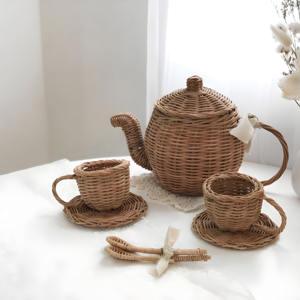 Petite théière et tasses en osier, mignon ensemble cadeau de théière miniature en rotin rose écologique, jeu de simulation de café, jouets pour enfants - Product Image 5