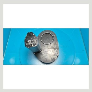 Vanne de régulation de pression à pendule VAT A-1290257 65044-PHHP-0001/0041, utilisée telle qu'elle est, pièces d'équipement semi-conducteur d'occasion - Product Image 2