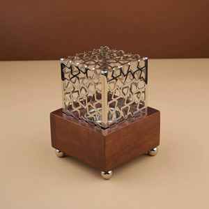 Quemador de incienso de madera y metal de diseño lujoso, estilo árabe, elegante Mabkhara para Ramadán, Eid, festividades, el más vendido. - Product Image 2