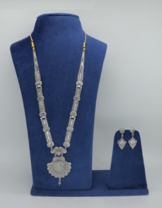 Collier avec boucles d'oreilles Parure de bijoux Oxodise Laiton pur Haute qualité Émirats arabes unis Dubaï Collier Design Parure de bijoux - Product Image 3
