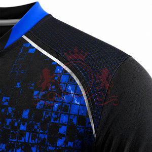 Camiseta de Fútbol para Hombre, Azul, con Patrón Geométrico, Manga Corta, Cuello en V, Poliéster que Absorbe la Humedad, Ajuste Atlético, para Todas las Temporadas - Product Image 5
