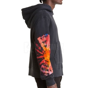 Sweat-shirt à capuche unisexe noir, impression numérique sur les manches, poche avant, vêtement d'hiver décontracté, coupe classique, service OEM, en polaire - Product Image 3