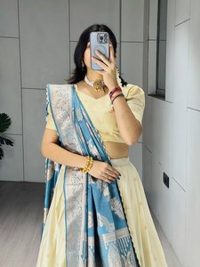 Élégant Lehenga Choli en soie Paithani avec broderie Zari et dupatta en soie satinée – Tenue traditionnelle pour les fêtes - Product Image 4