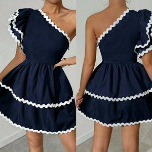 Elegante Vestido Mini con Volantes y un Solo Hombro para Mujer - Product Image 5