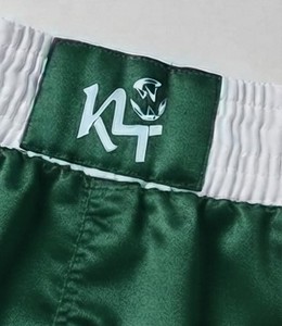 Shorts d'arts martiaux unisexes K4 vert en polyester/coton respirant, logo imprimé par sublimation sur le devant, coupe ample pour adulte, 140g - Product Image 4