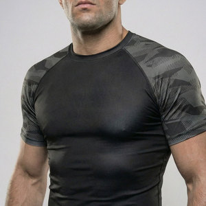 Chemise de compression pour homme à manches courtes, coupe ajustée, confortable, logo personnalisé, noire, séchage rapide, polyester, douce, respirante, haute performance - Product Image 3