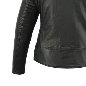 Blouson de moto en cuir écologique grande taille pour femme avec logo frontal, style streetwear, prêt pour l'hiver - Product Image 6