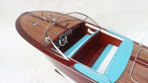 SUPER RIVA TRITONE - Modelo de Lancha Rápida de Madera Hecho a Mano por Fabricante Vietnamita, Pulido y Pintado - Product Image 5