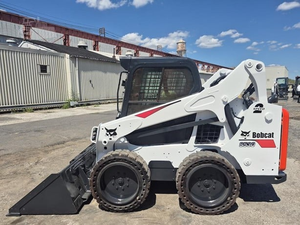 Cargadora Compacta de Alto Rendimiento con Cabina Cerrada S530 2016, Máquina de Construcción - Product Image 3
