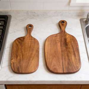 Plateau de service en bois pour viande, planche à découper en bois d'acacia Epicurean à grain long, plateau à charcuterie en bois avec poignées - Product Image 3