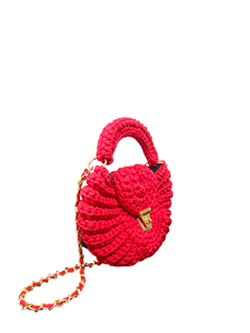 Bolso Bandolera Redondo Rojo Hecho a Mano de Algodón con Borlas y Cierre de Broche - Product Image 2