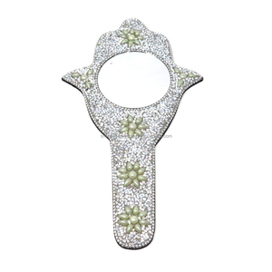 Espejo de Mano Étnico Indio con Lentejuelas y Cuentas, Accesorio Decorativo para el Maquillaje, Espejo Personal Bonito y Portátil con Cuentas - Product Image 6