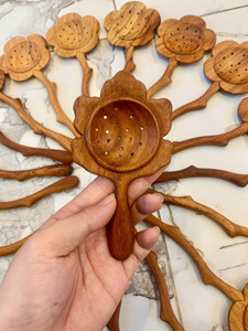 Cuchara ranurada Sunflower, directo de fábrica, Vietnam, material de silicona para uso culinario, diseño con logotipo personalizado grabado. - Product Image 6