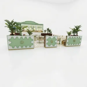 Ensemble de jardinières décoratives de luxe avec panneaux en treillis métallique doré, motif floral vert, pour intérieur, extérieur, jardin, séparation et présentation - Product Image 4