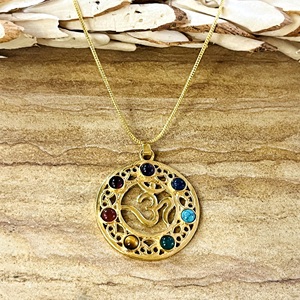 Nuevo Collar Boho con Colgante Om, Joyería Espiritual de Latón para Mujer, Chapado en Oro de 18k, Mandala Sagrado de los Siete Chakras, Venta al Por Mayor OEM ODM - Product Image 1