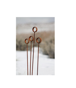 Piquets de jardin en métal robustes pour plantes grimpantes, poteaux de soutien en acier solide pour treillis de jardin et parterres de fleurs - Product Image 4