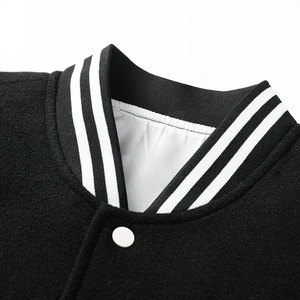 Chaqueta Varsity para Hombre de Material de Alta Calidad Diseñada para Mantenerte Abrigado y con Estilo Durante las Temporadas de Otoño e Invierno - Product Image 6