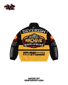 Traje de Carreras Estilo NASCAR Personalizado |   Conjunto de Chaqueta y Pantalones Cortos de Motociclista Vintage |   Fabricante de Ropa Deportiva OEM en Amarillo/Negro - Product Image 5