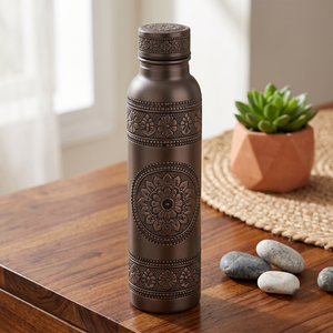 Botella de Agua Metálica Vintage de Falah International con Diseño Floral Grabado, Botella Decorativa de Estilo Antiguo, Decoración para el Hogar, Regalo, Adorno de Mesa - Product Image 5
